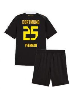 Otroški Nogometna dresi replika Borussia Dortmund Joey Veerman #25 Gostujoči 2026-27 Kratek rokav (+ hlače)